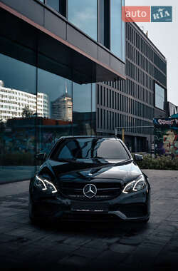 Седан Mercedes-Benz E-Class 2013 в 