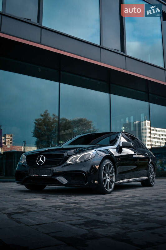 Седан Mercedes-Benz E-Class 2013 в Києві