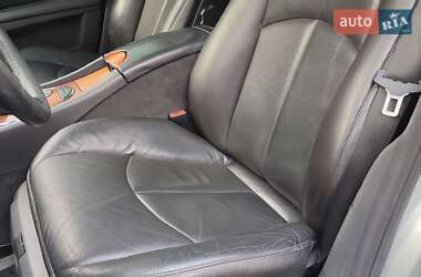 Седан Mercedes-Benz E-Class 2002 в  фото 25 Седан Mercedes-Benz E-Class 2002 в