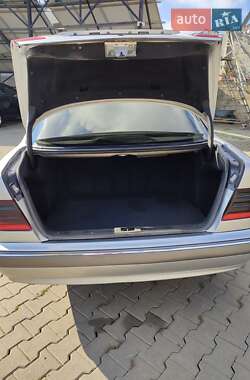 Седан Mercedes-Benz E-Class 2002 в  фото 5 Седан Mercedes-Benz E-Class 2002 в