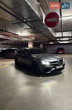 Седан Mercedes-Benz E-Class 2018 в Киеве