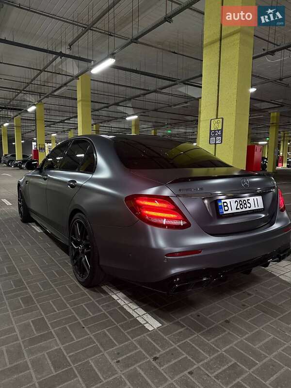 Седан Mercedes-Benz E-Class 2018 в Киеве
