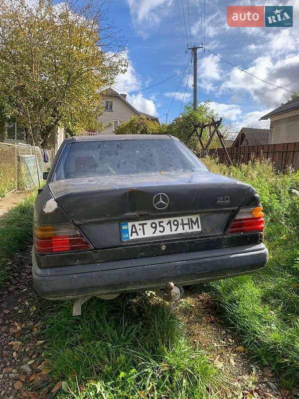 Mercedes-Benz E-Class 1988
