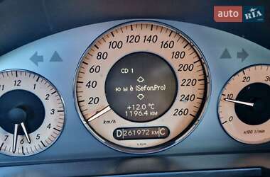 Седан Mercedes-Benz E-Class 2008 в  фото 16 Седан Mercedes-Benz E-Class 2008 в