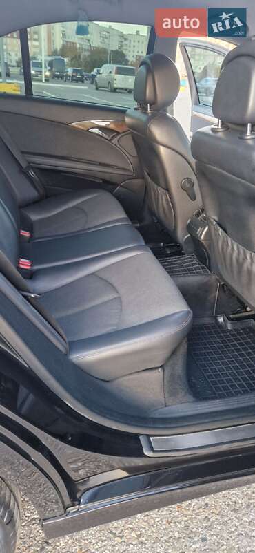 Седан Mercedes-Benz E-Class 2008 в Черновцах