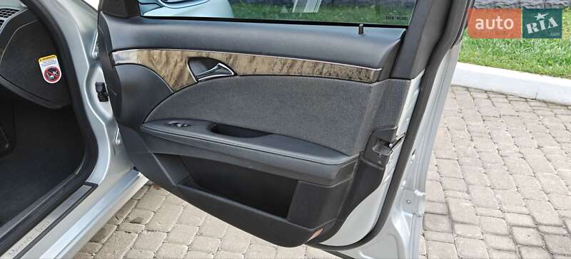 Седан Mercedes-Benz E-Class 2007 в Ровно фото 30 Седан Mercedes-Benz E-Class 2007 в Ровно