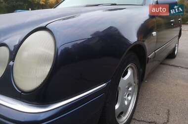 Седан Mercedes-Benz E-Class 1997 в Києві