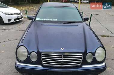 Седан Mercedes-Benz E-Class 1997 в Києві