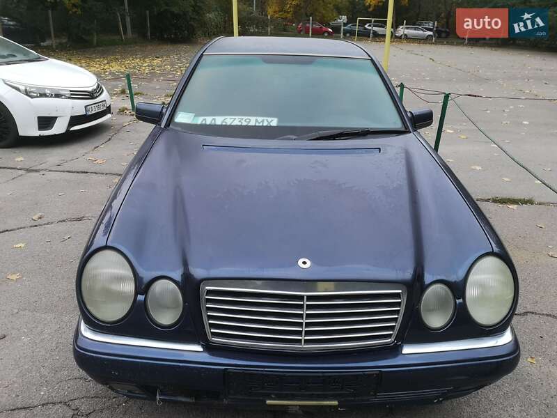 Седан Mercedes-Benz E-Class 1997 в Києві