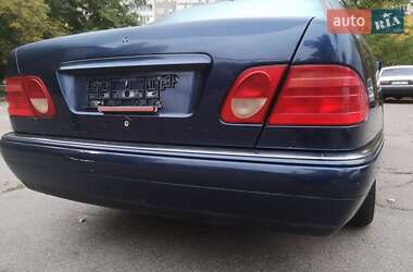 Седан Mercedes-Benz E-Class 1997 в Києві