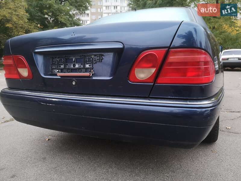 Седан Mercedes-Benz E-Class 1997 в Києві