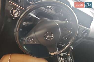 Купе Mercedes-Benz E-Class 2010 в  фото 5 Купе Mercedes-Benz E-Class 2010 в