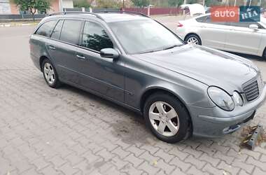 Универсал Mercedes-Benz E-Class 2005 в  фото 3 Универсал Mercedes-Benz E-Class 2005 в