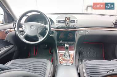 Универсал Mercedes-Benz E-Class 2005 в  фото 6 Универсал Mercedes-Benz E-Class 2005 в