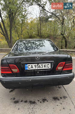 Седан Mercedes-Benz E-Class 1997 в 