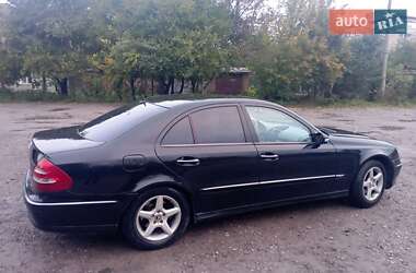 Седан Mercedes-Benz E-Class 2004 в  фото 3 Седан Mercedes-Benz E-Class 2004 в