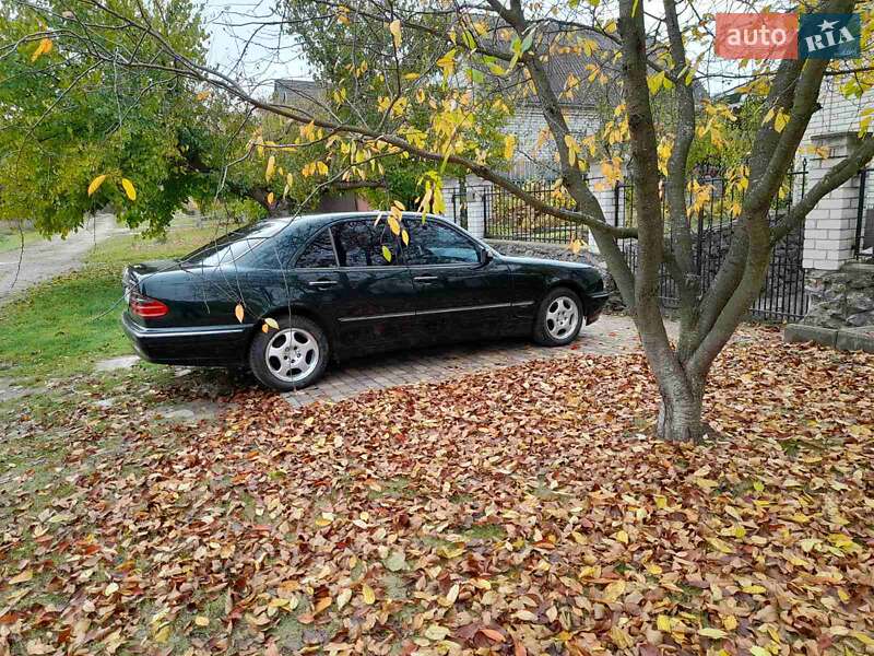 Седан Mercedes-Benz E-Class 2001 в Прилуках фото 5 Седан Mercedes-Benz E-Class 2001 в Прилуках