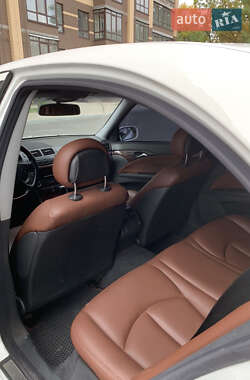 Седан Mercedes-Benz E-Class 2004 в  фото 6 Седан Mercedes-Benz E-Class 2004 в