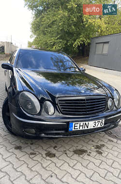 Седан Mercedes-Benz E-Class 2004 в Запоріжжі