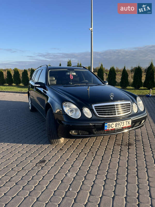Універсал Mercedes-Benz E-Class 2004 в 