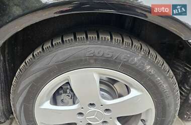Седан Mercedes-Benz E-Class 2004 в 