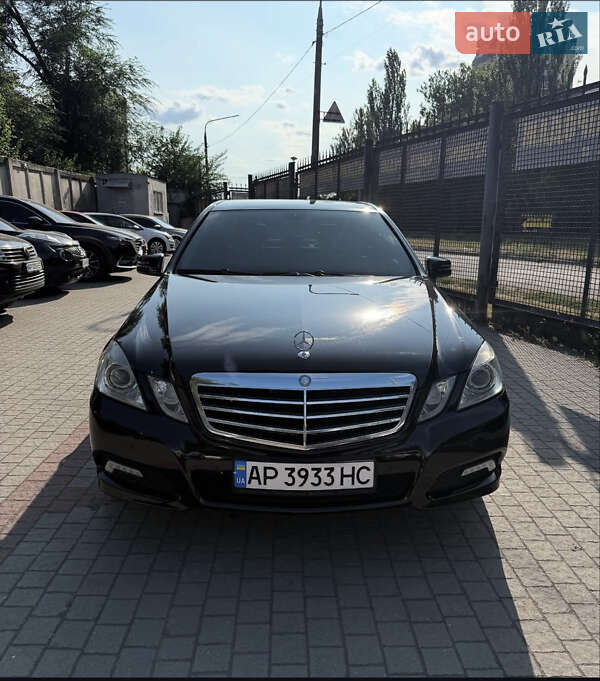 Седан Mercedes-Benz E-Class 2009 в Запорожье