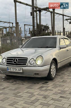 Седан Mercedes-Benz E-Class 1998 в 