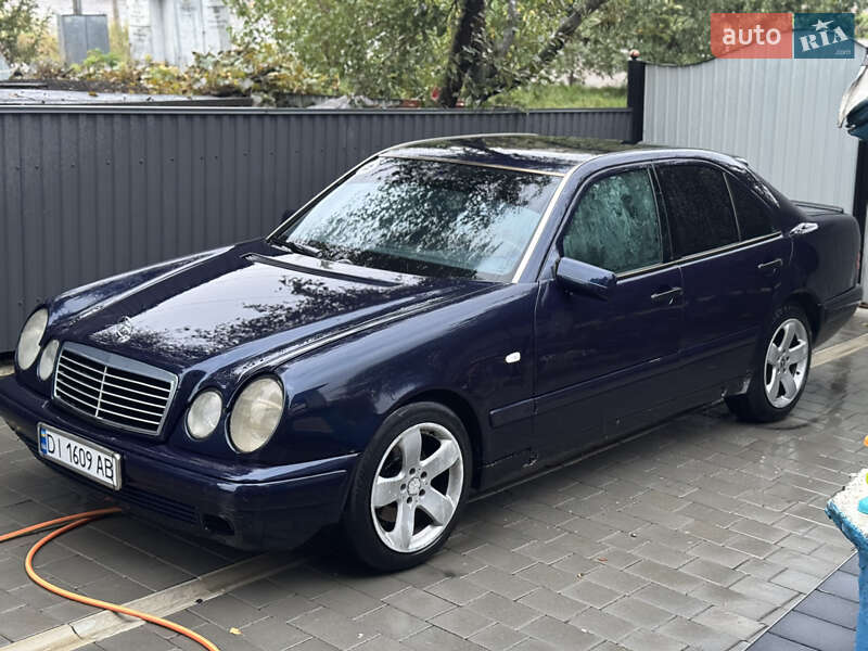 Седан Mercedes-Benz E-Class 1998 в Чернівцях