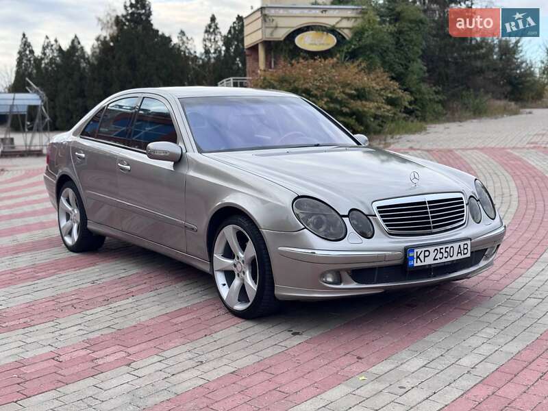 Седан Mercedes-Benz E-Class 2005 в Запоріжжі фото 3 Седан Mercedes-Benz E-Class 2005 в Запоріжжі