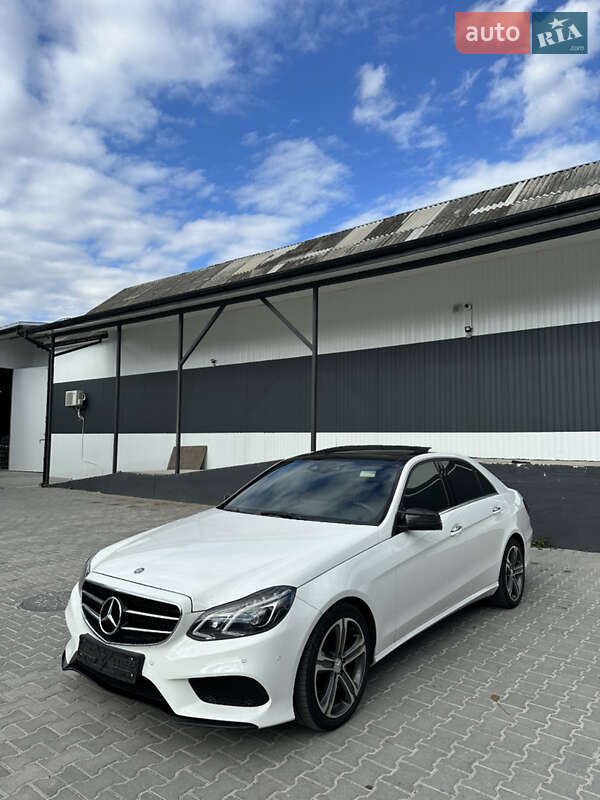 Седан Mercedes-Benz E-Class 2013 в Коломые