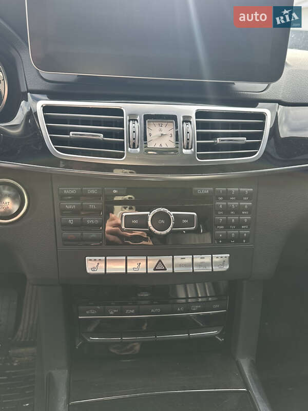 Седан Mercedes-Benz E-Class 2013 в Коломые