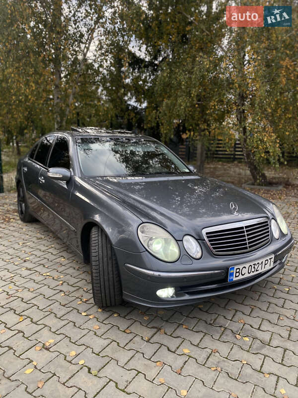 Седан Mercedes-Benz E-Class 2004 в Стрые