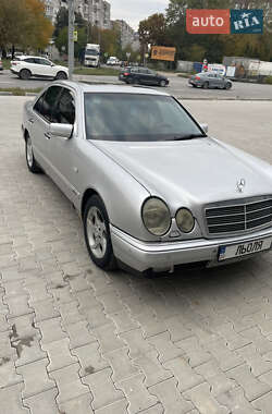 Седан Mercedes-Benz E-Class 1999 в Тернополі