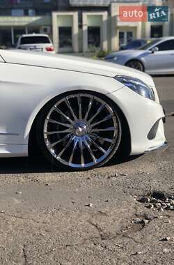 Кабриолет Mercedes-Benz E-Class 2013 в 