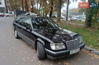 Універсал Mercedes-Benz E-Class 1994 в  фото 9 Універсал Mercedes-Benz E-Class 1994 в