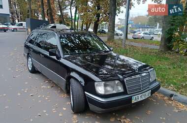 Універсал Mercedes-Benz E-Class 1994 в  фото 19 Універсал Mercedes-Benz E-Class 1994 в