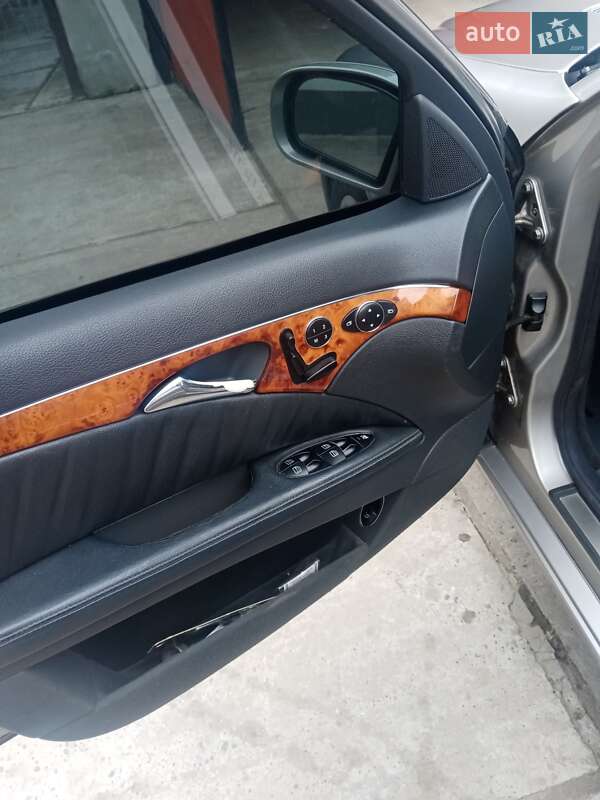 Седан Mercedes-Benz E-Class 2003 в Вилке