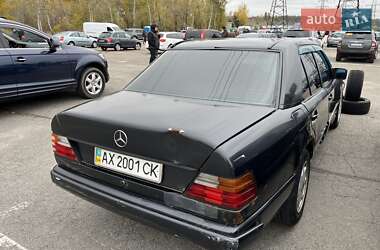 Седан Mercedes-Benz E-Class 1989 в 