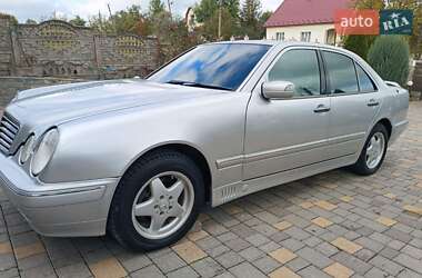 Седан Mercedes-Benz E-Class 1995 в 