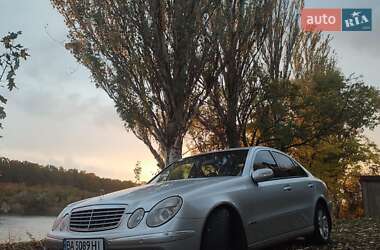 Седан Mercedes-Benz E-Class 2002 в  фото 17 Седан Mercedes-Benz E-Class 2002 в