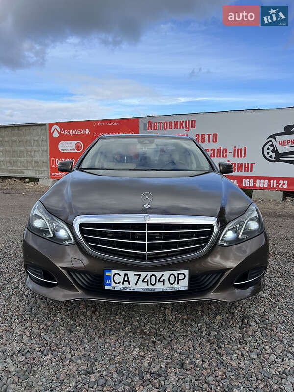 Седан Mercedes-Benz E-Class 2013 в Черкассах фото 2 Седан Mercedes-Benz E-Class 2013 в Черкассах