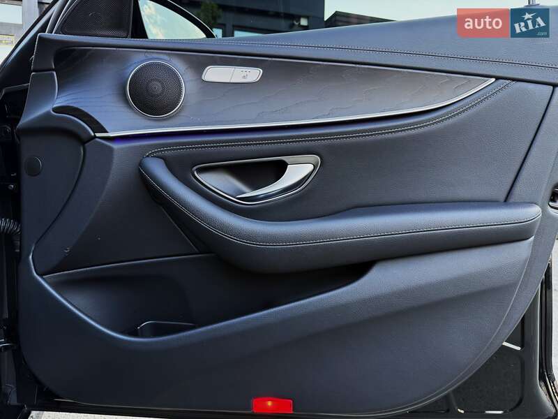 Седан Mercedes-Benz E-Class 2020 в Києві