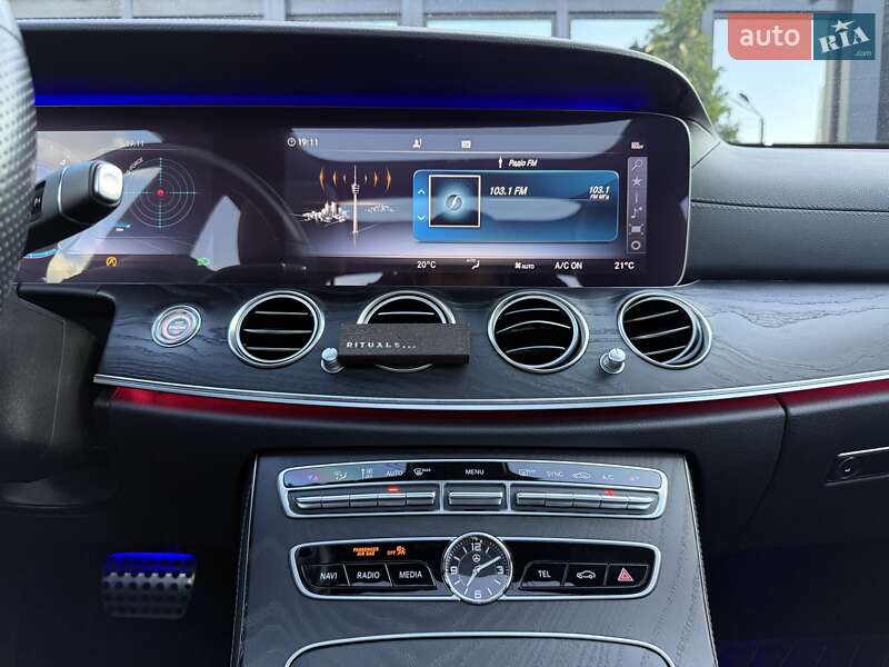 Седан Mercedes-Benz E-Class 2020 в Києві