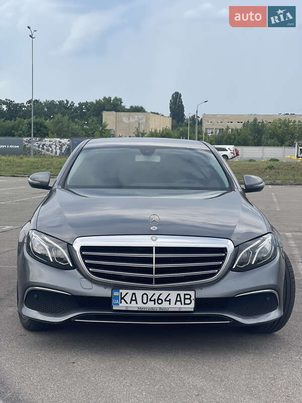 Mercedes-Benz E-Class 2017 Mercedes-Benz E-Class 2017