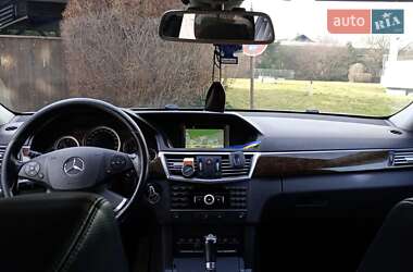 Седан Mercedes-Benz E-Class 2011 в 