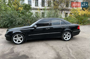 Седан Mercedes-Benz E-Class 2005 в 