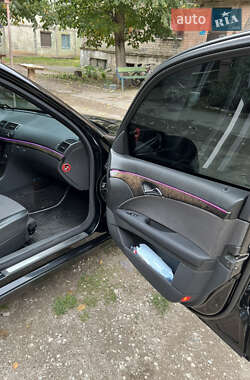 Седан Mercedes-Benz E-Class 2005 в 