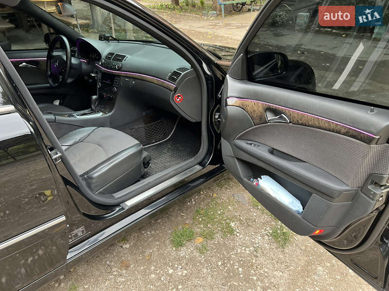 Седан Mercedes-Benz E-Class 2005 в Кривому Розі фото 14 Седан Mercedes-Benz E-Class 2005 в Кривому Розі