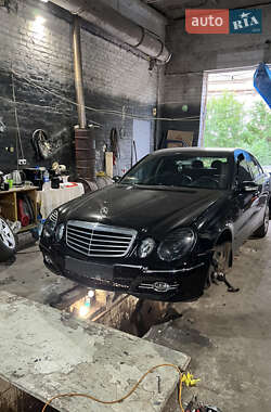 Седан Mercedes-Benz E-Class 2005 в 