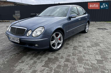 Седан Mercedes-Benz E-Class 2005 в Луцке